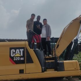 African friends inspect the goods on site